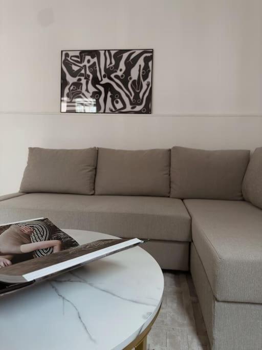 Suesse Wohnung In Zuercher Altstadt 3 Цюрих Екстериор снимка